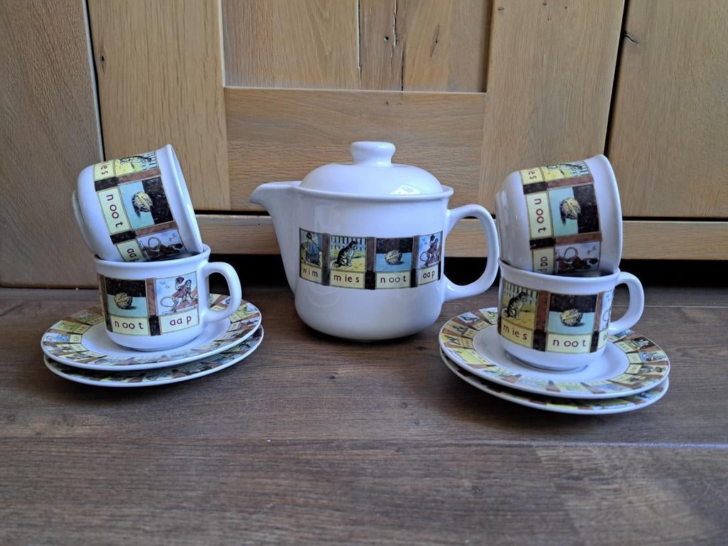 Kop en schotels & thee/koffiepot Aap Noot Mies Jet Steege, Huis en Inrichting, Keuken | Servies, Ophalen of Verzenden, Gebruikt