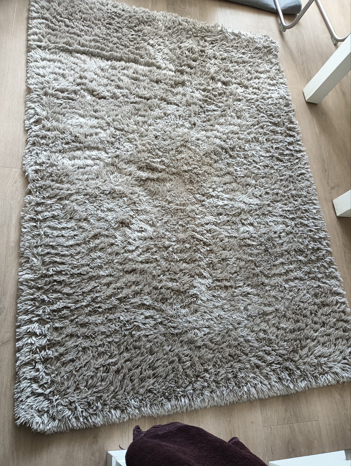Net vloerkleed 190 x 140 cm, Gebruikt, 100 tot 150 cm, Grijs, Modern, Shaggy
