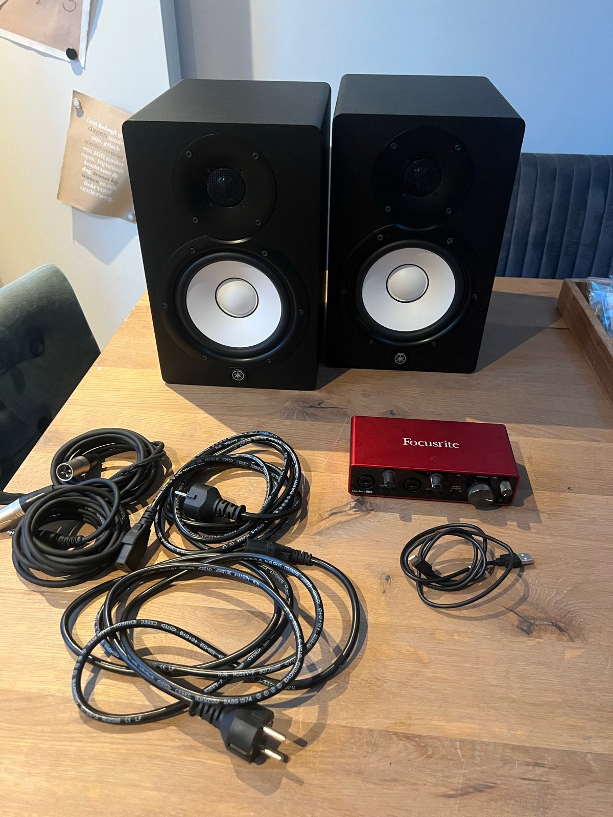 Yamaha HS7 Studio Monitoren met Focusrite Scarlett 2i2, Zo goed als nieuw, 120 watt of meer, Front, Rear of Stereo speakers, Ophalen