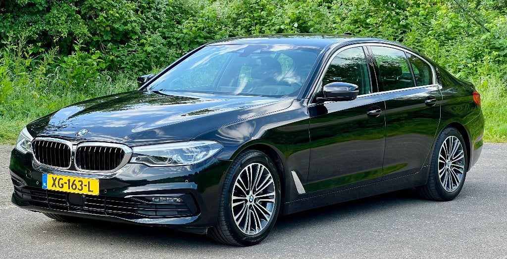 BMW 5-Serie 530i High Exec - 1e eigenaar - luxe opties, Auto's, BMW, 1998 cc, Achterwielaandrijving, 4 cilinders, Zwart
