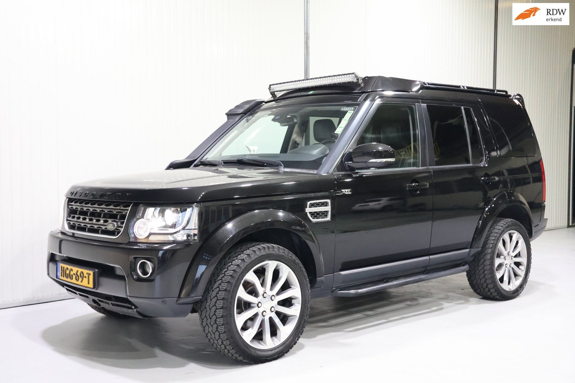 Land Rover DISCOVERY 3.0 SDV6 HSE NETTE STAAT - XXV UITVOERI, Euro 5, Gebruikt, 2993 cc, Zwart