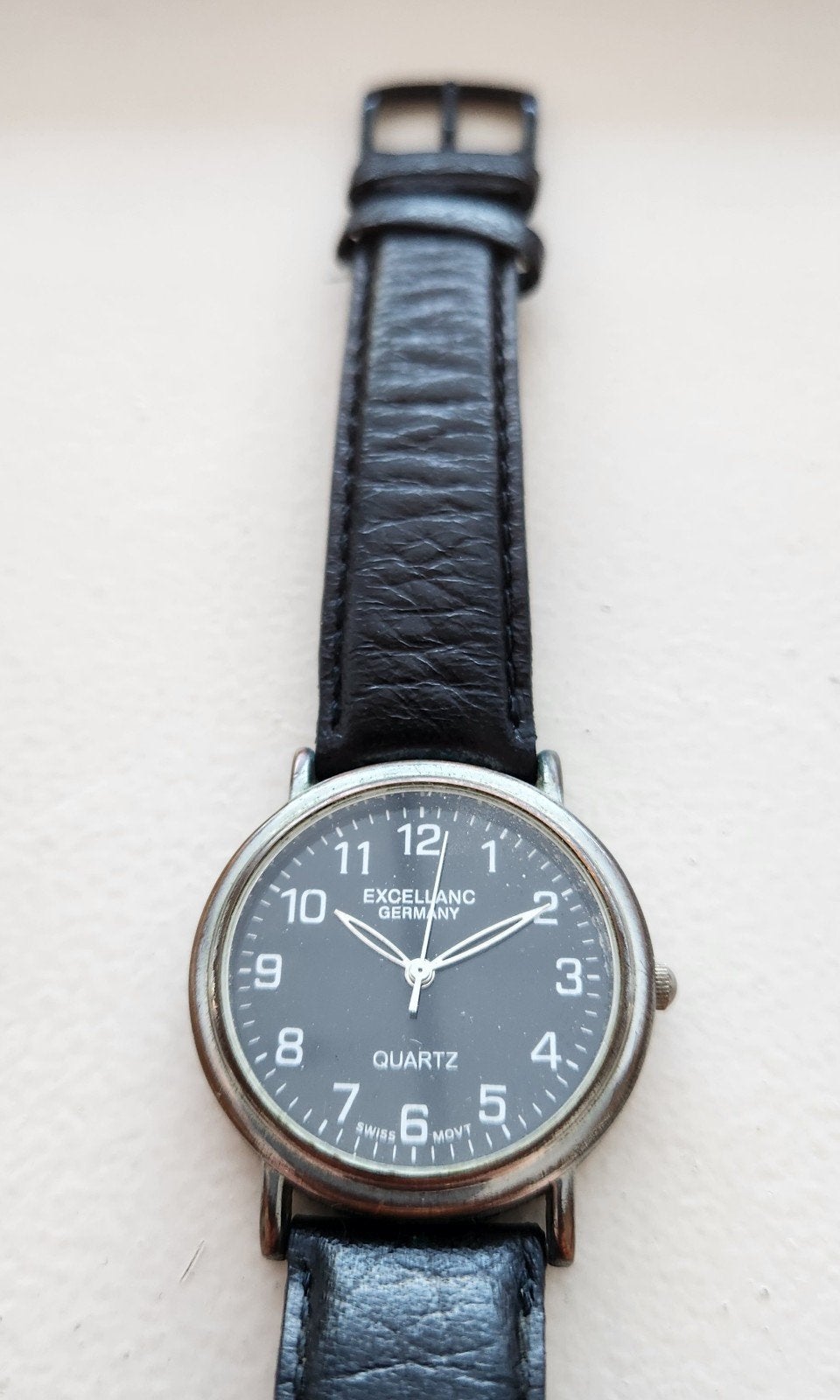 Vintage Excellanc herenhorloge

Met echt lederen bandje

Er, Ophalen of Verzenden, Leer, Overige merken
