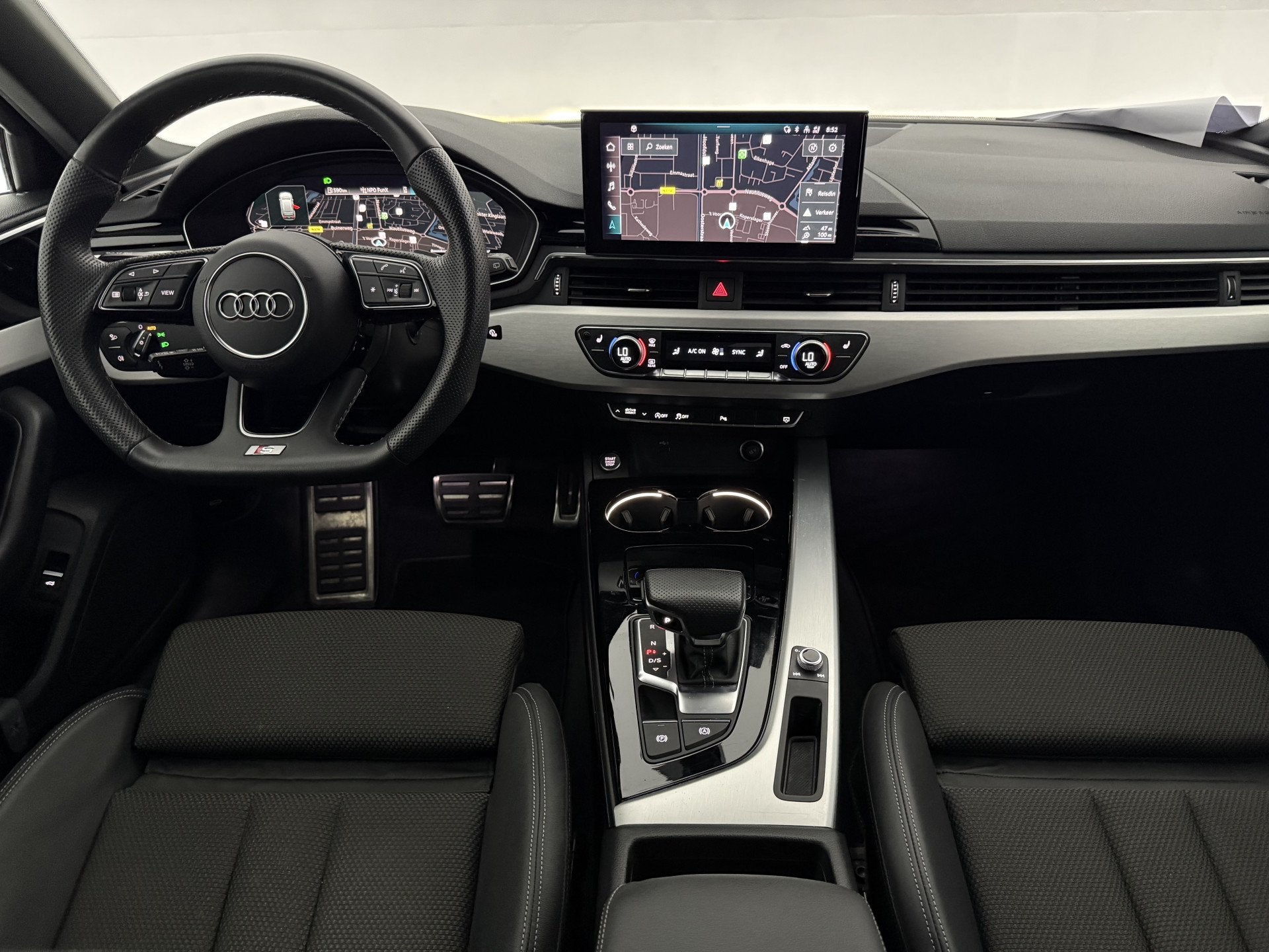 Audi A4 35 TFSI S-line 150PK Black Optic | Virtual | Carplay, Auto's, Audi, Gebruikt, Euro 6, A4, Origineel Nederlands