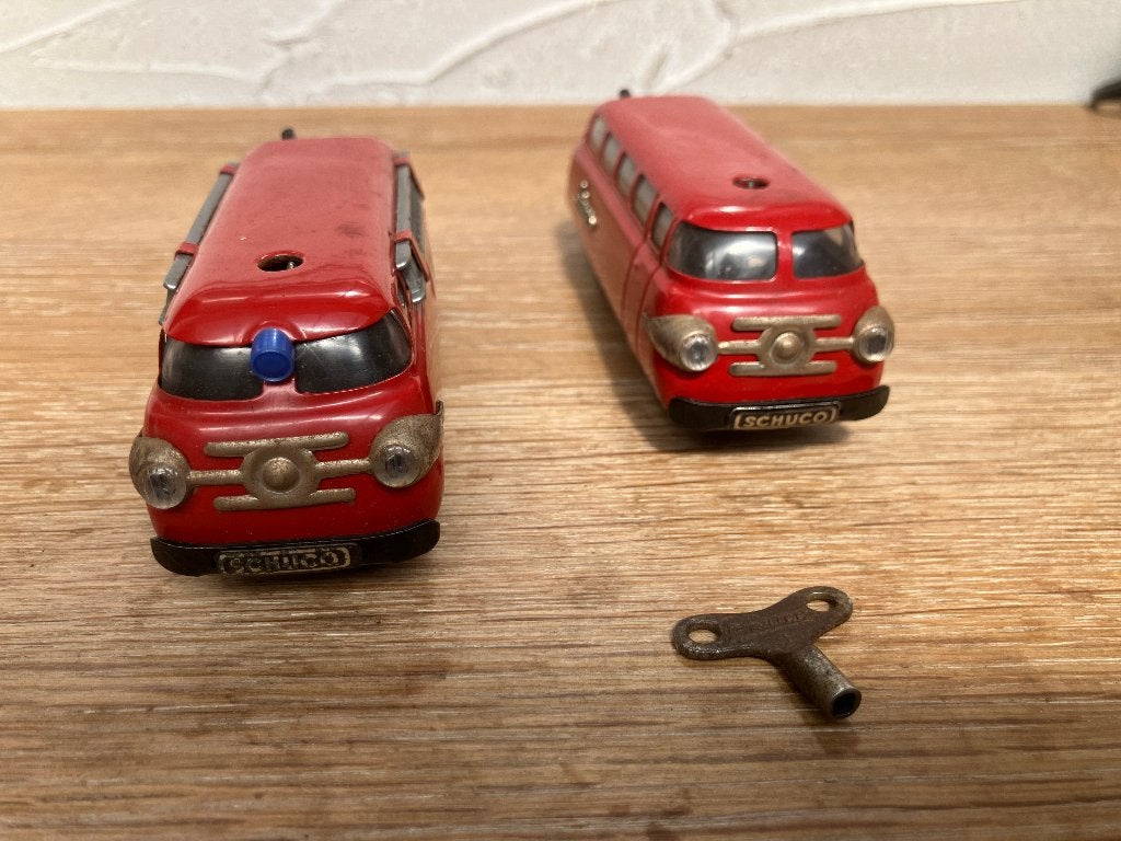 Rode Schuco Varianto 3044 + 3047 bus in prachtige staat!, Antiek en Kunst, Antiek | Speelgoed, Ophalen of Verzenden
