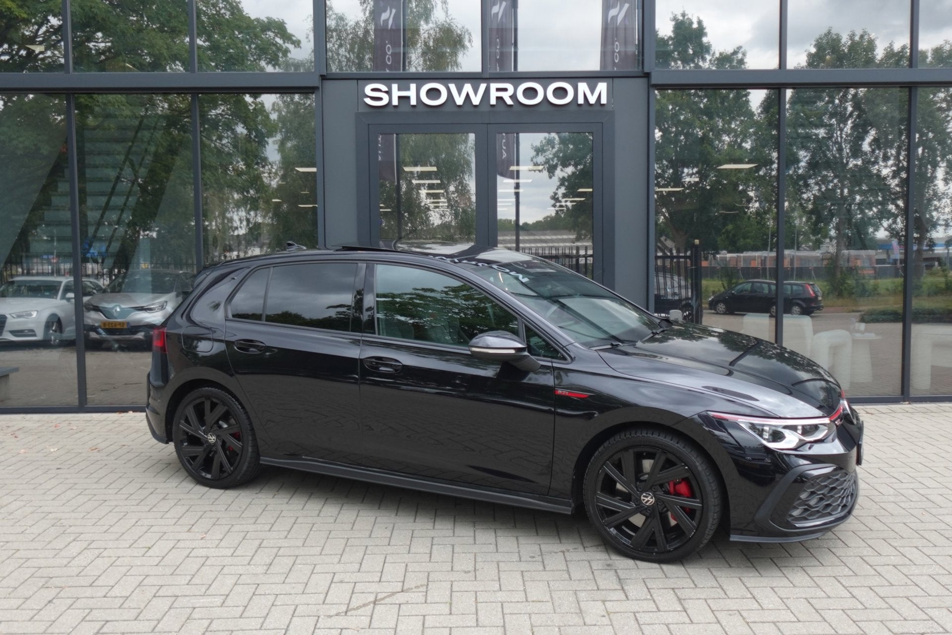 Volkswagen Golf 2.0 TSI GTI PANO CAM KEYLESS VOL, Auto's, Voorwielaandrijving, Adaptive Cruise Control, Stof, Gebruikt