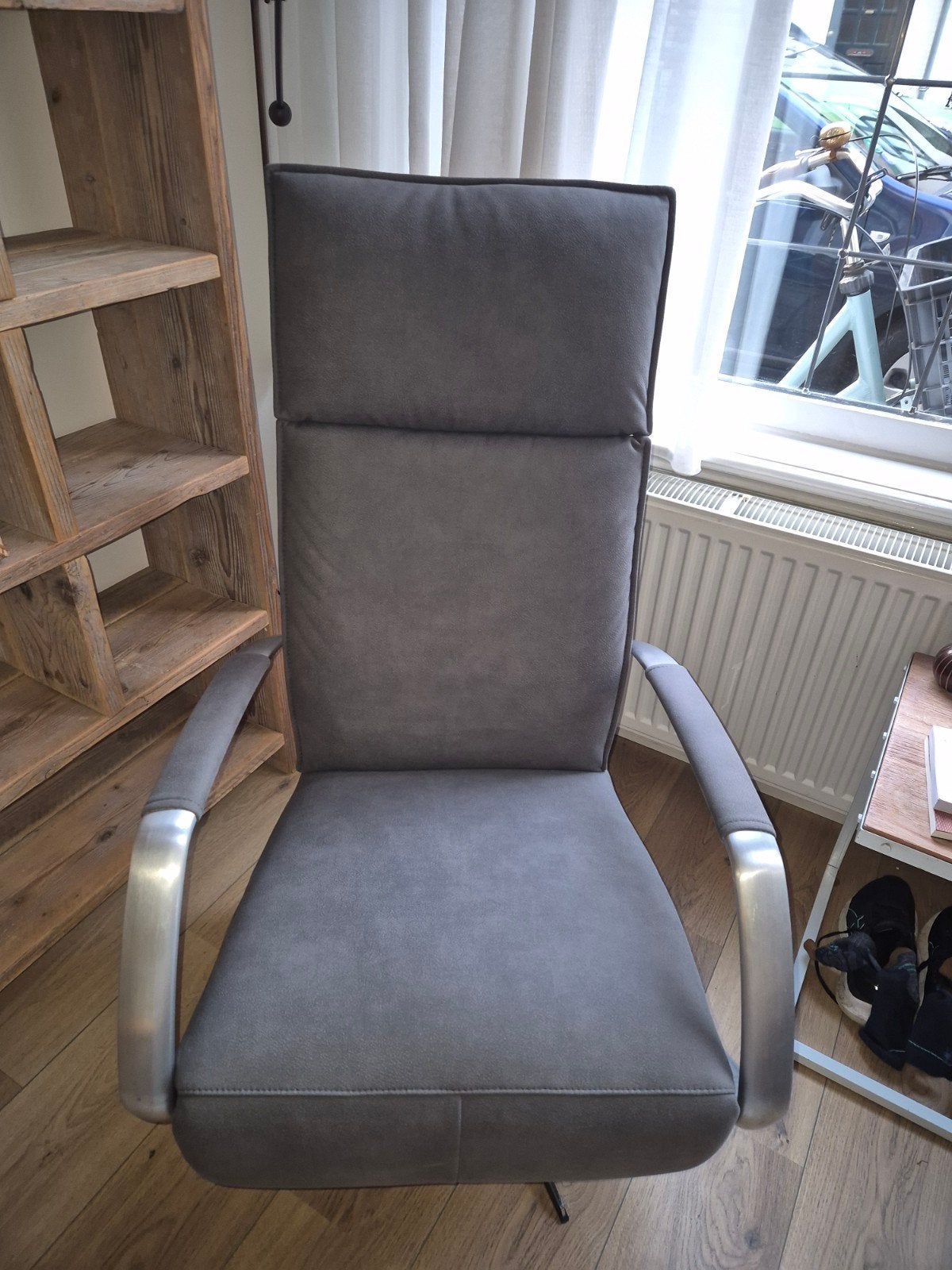 Pronto Wonen Moio Relaxfauteuil - elektrisch, Huis en Inrichting, Fauteuils, 75 tot 100 cm, Ophalen of Verzenden, Zo goed als nieuw