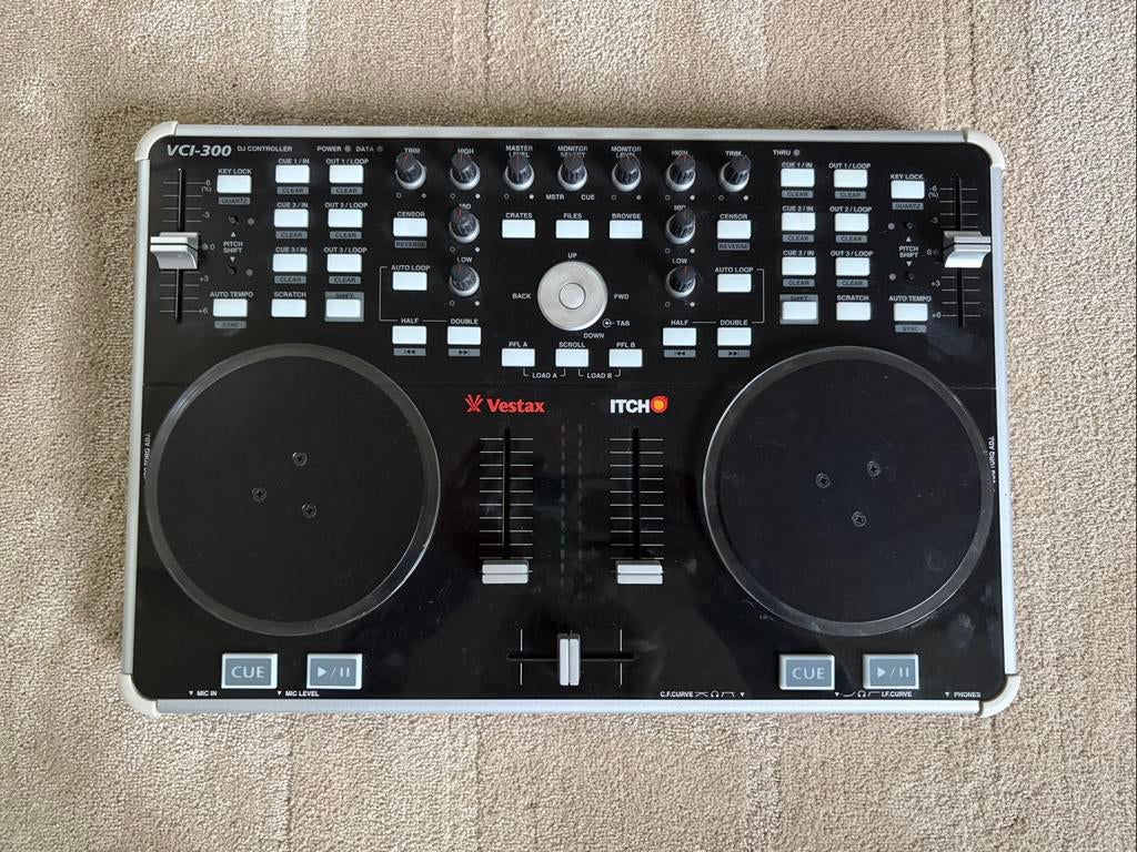≥ Vestax VCI-300 DJ controller, Serato ITCH, compleet met doos