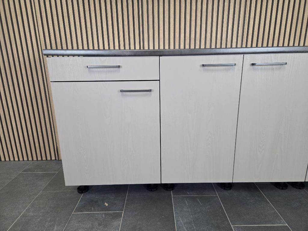 NIEUWE Q-Line ARTEGO Keuken ca. 210 cm breed / INNOVARE, Huis en Inrichting, Keuken | Complete keukens, Overige kleuren, Nieuw