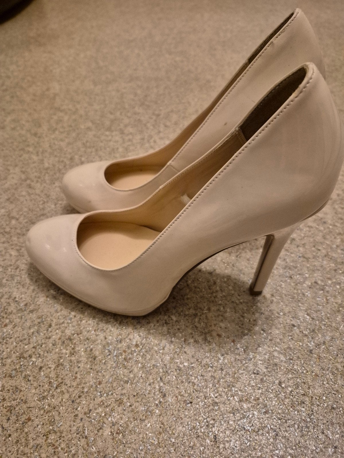Nude pumps met hoge hak - Maat 40, Pumps, Ophalen of Verzenden, Gedragen, The Shoes