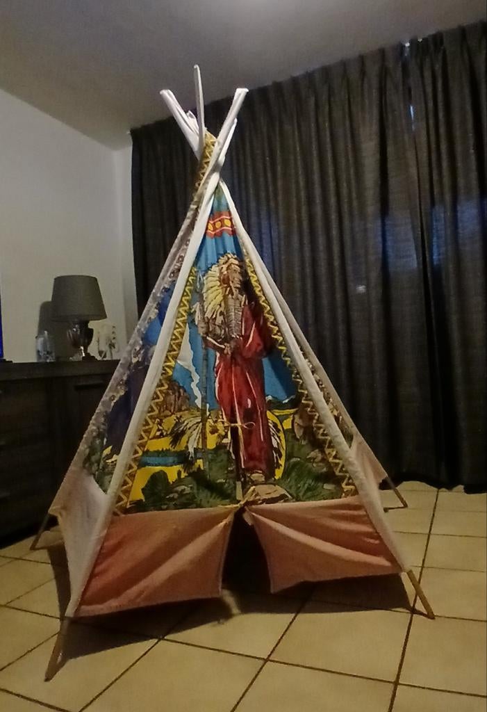 Jaren 70 .Wigwam speeltent voor kinderen - 2.15m hoog, Ophalen, Gebruikt