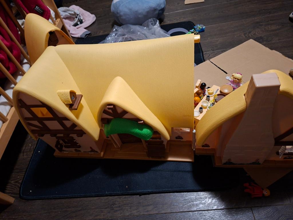 Sprookjeshuis met meubels en figuren, Kinderen en Baby's, Speelgoed | Playmobil, Ophalen of Verzenden, Gebruikt, Complete set