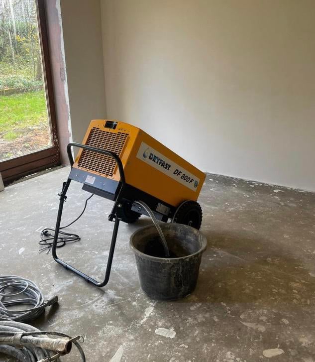 Te huur bouwdroger df 800 dryfast, Ophalen of Verzenden, Zo goed als nieuw