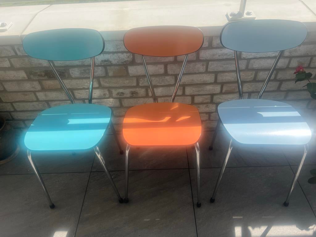 Set van 3 vintage jaren 60 stoelen - kleurrijk en stijlvol, Ophalen, Gebruikt, Overige kleuren, Drie