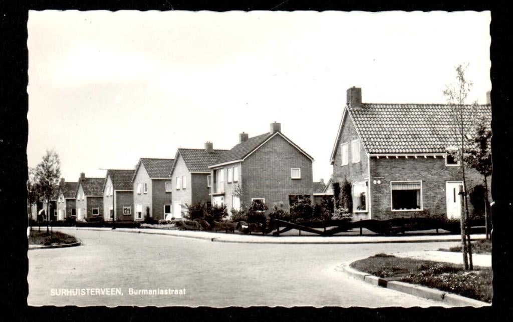 Oude Ansicht - Surhuisterveen Burmaniastraat - Frl., Verzamelen, Ansichtkaarten | Nederland, Ophalen of Verzenden, 1940 tot 1960