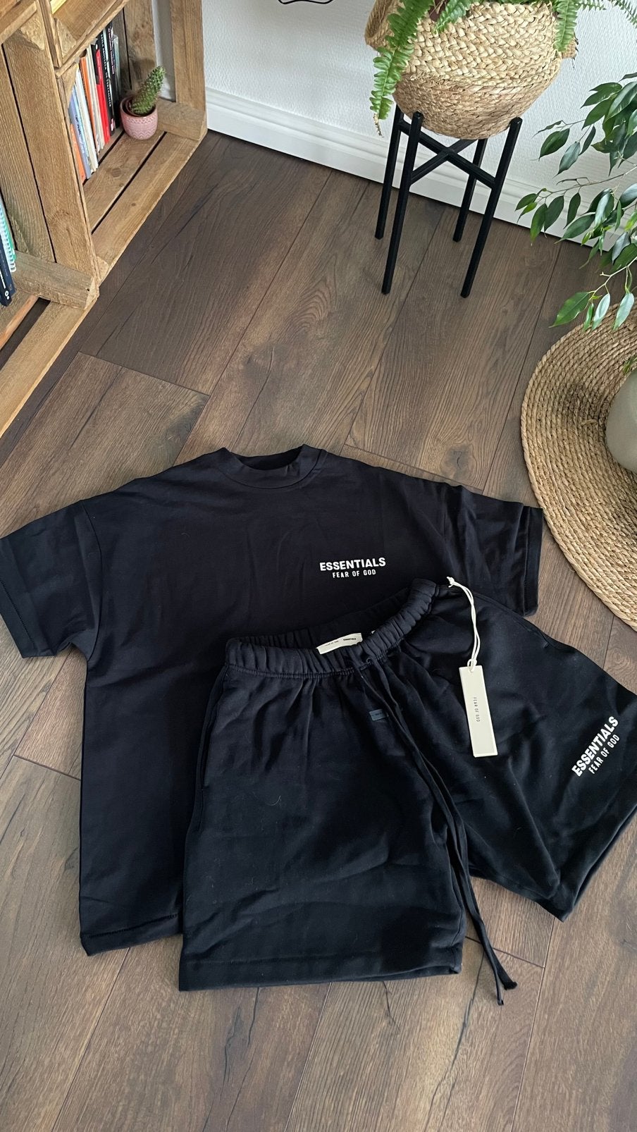 Essentials FOG black, Ophalen of Verzenden, Nieuw, Maat 46 (S) of kleiner