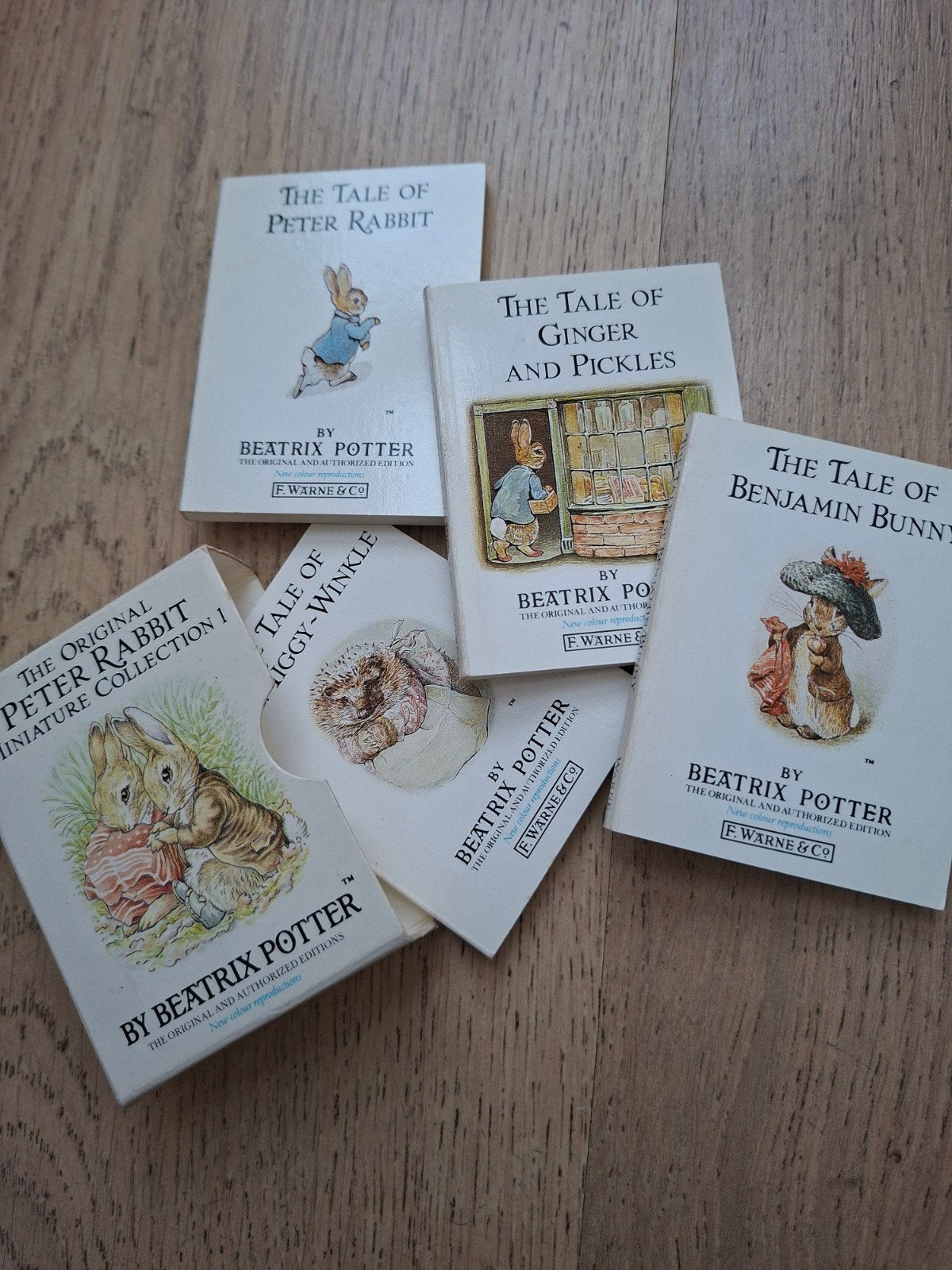 Beatrix Potter Miniatuur Boekjes- o.a. Peter Rabbit, Ophalen of Verzenden, Zo goed als nieuw, Beatrix Potter, Sprookjes