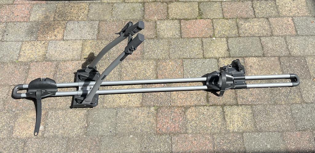 Thule FreeRide 532 fietsendrager (3 stuks), Auto diversen, Fietsendragers, Ophalen, Brede banden, Zo goed als nieuw, Dakdrager