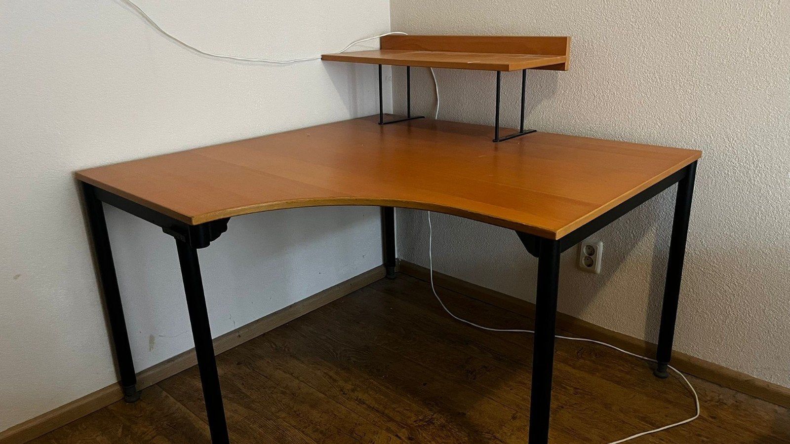 bureau met 2 lade kastjes, Ophalen, Gebruikt