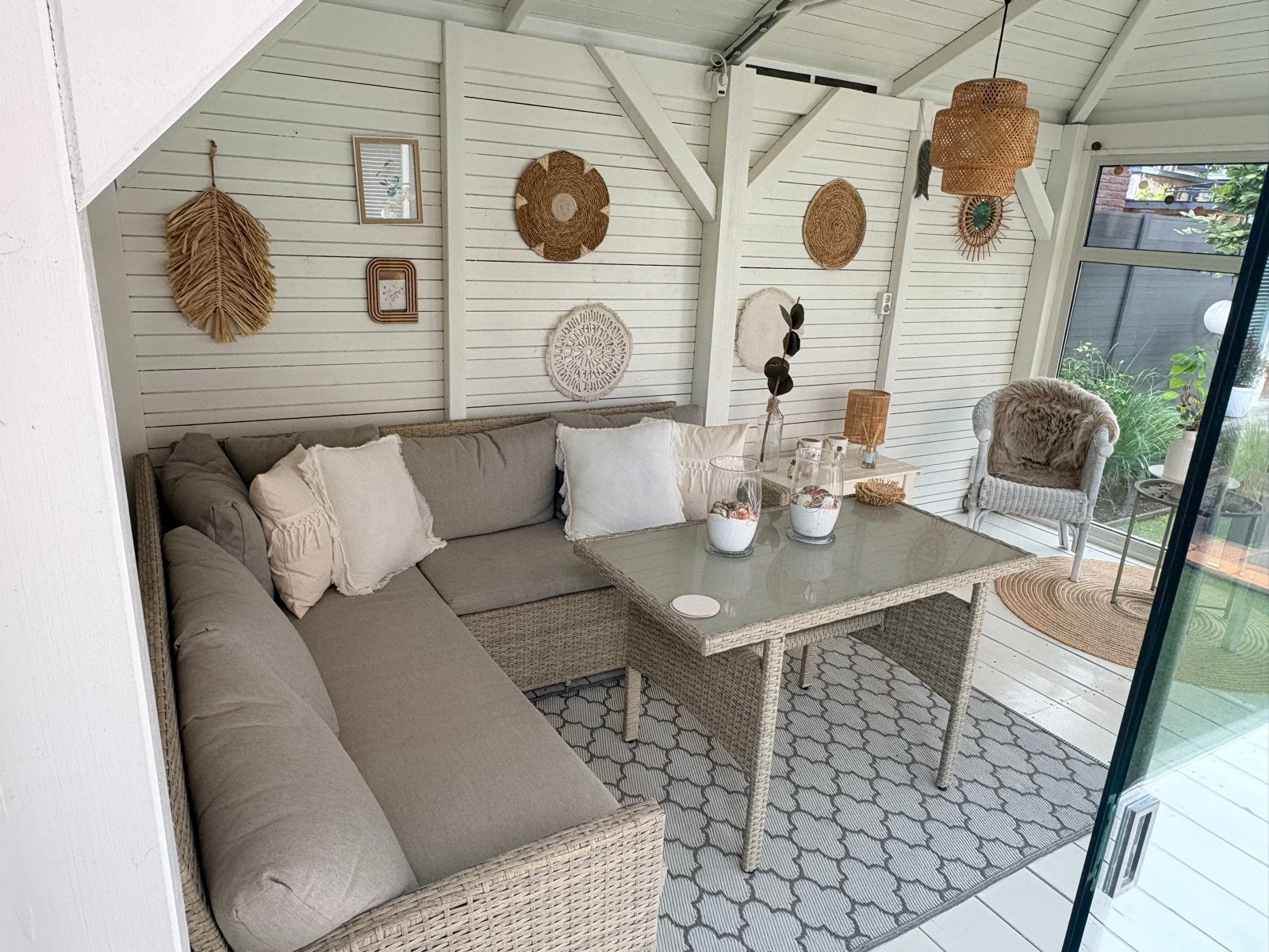 Foto 4 van Sfeervolle tuinkamer met glazen schuifwanden – 4,40 x 2,65 m