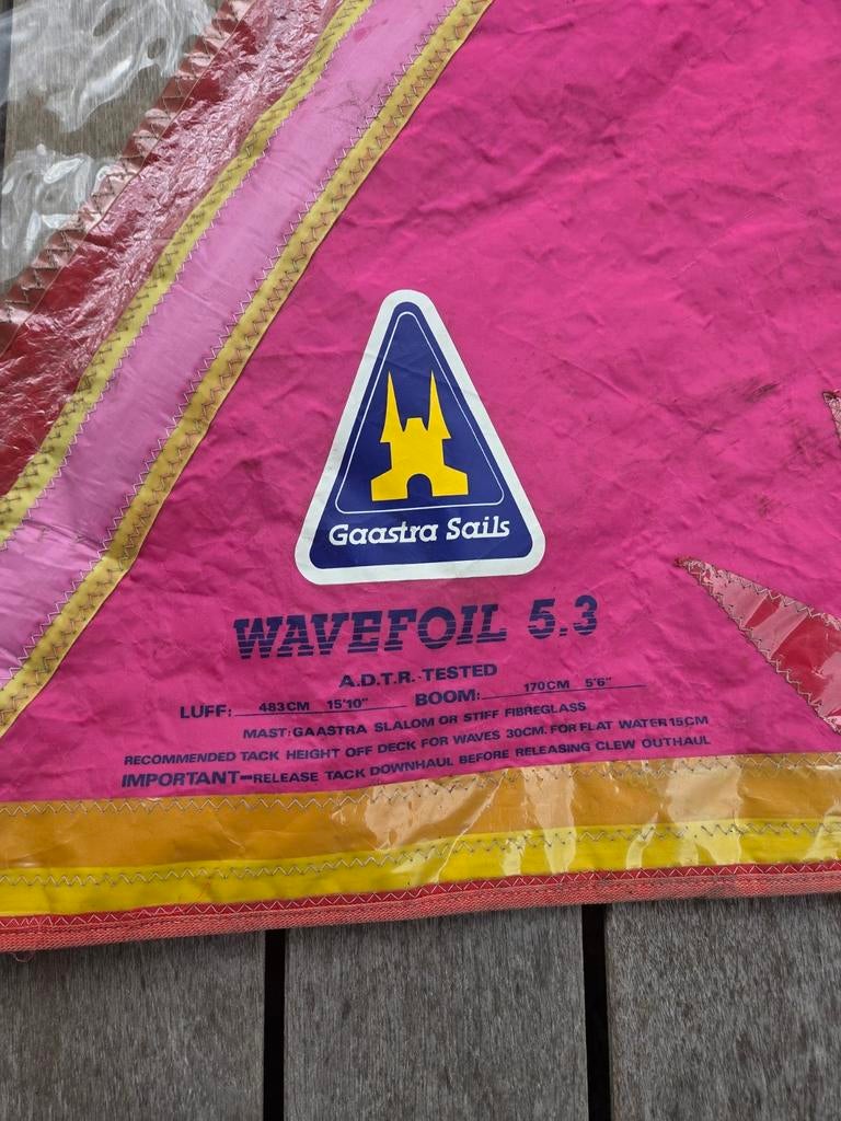 Gaastra wavefoil 5,3 m³ rood, Ophalen, Zeil