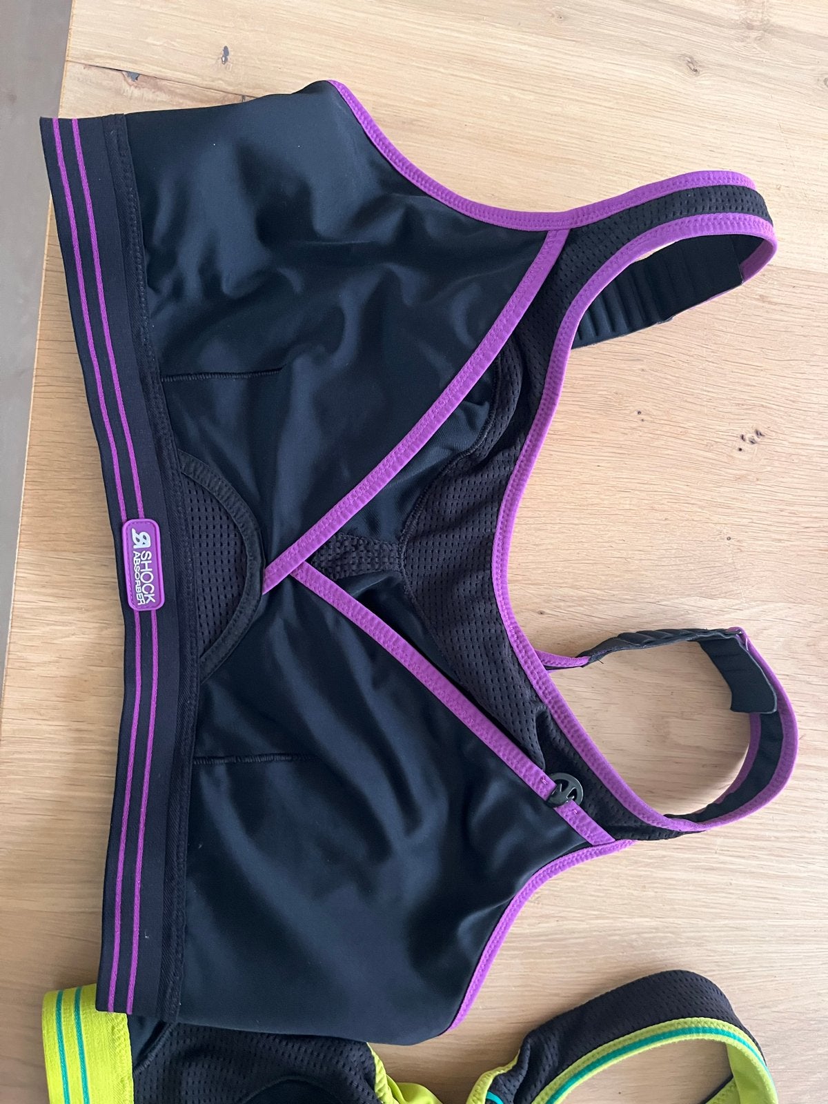 Shock Absorber sportbeha - Zwart/Paars - Maat 85D, Zwart, Maat 46/48 (XL) of groter, Ophalen of Verzenden, Fitness of Aerobics