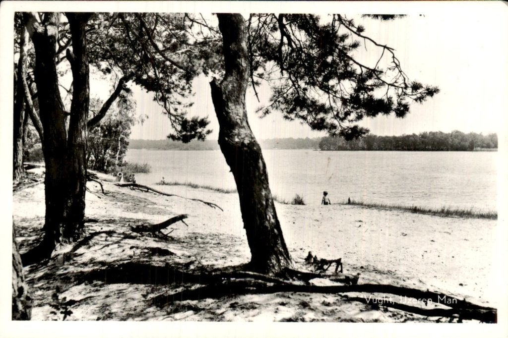 Vught - IJzeren Man - Strand, Ophalen of Verzenden, 1940 tot 1960, Ongelopen, Noord-Brabant