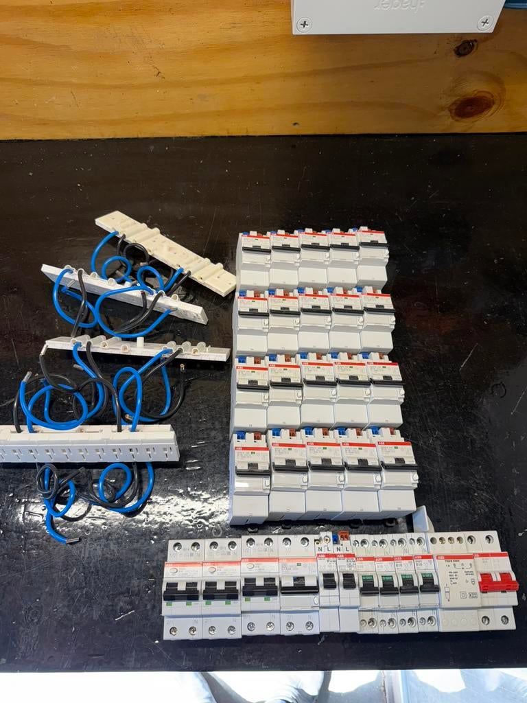 Abb groepenkast componenten, Ophalen of Verzenden, Gebruikt, Overige typen