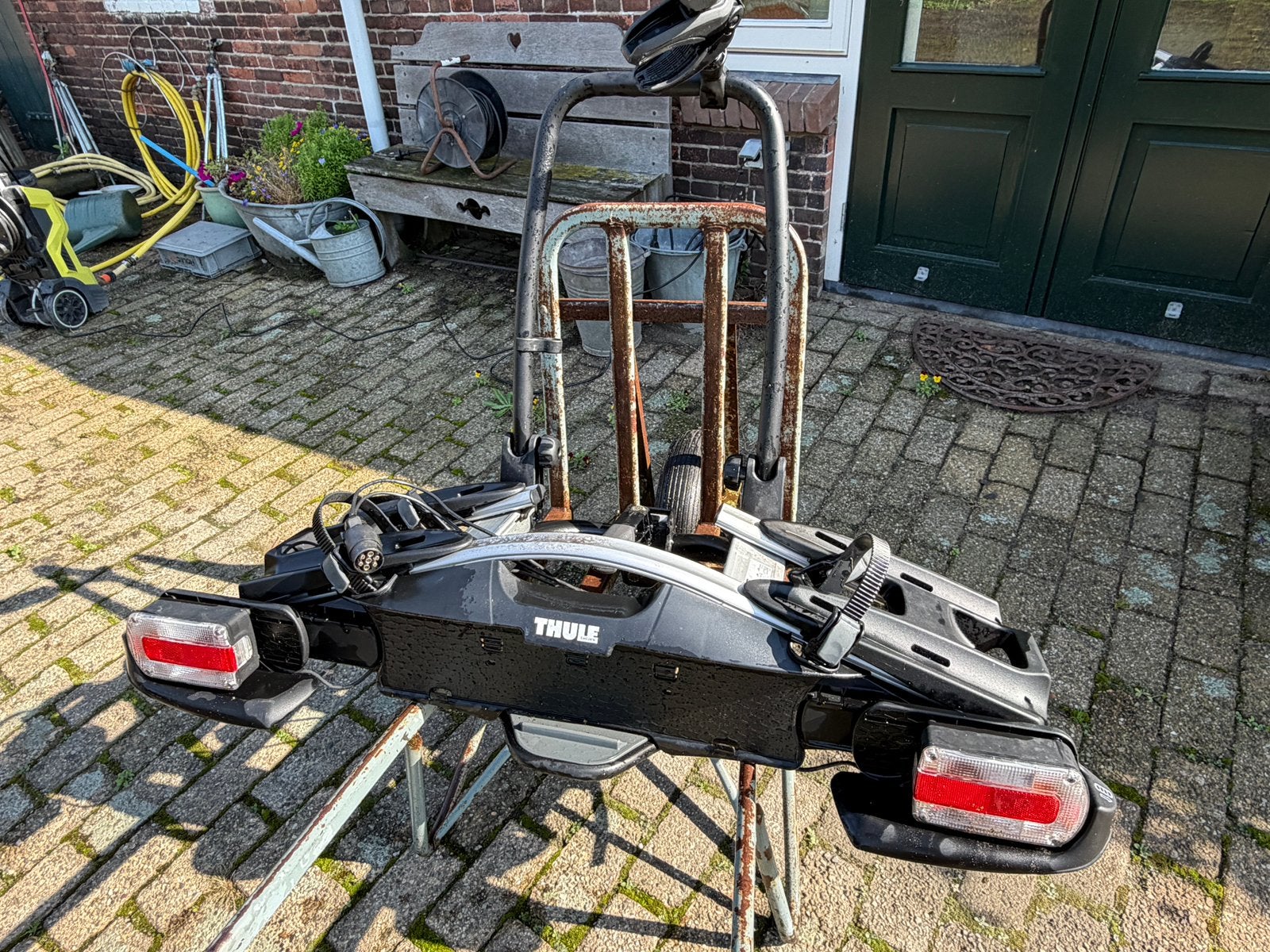 THULE VeloCompact 325 voor 2 fietsen, Auto diversen, Ophalen, Zo goed als nieuw, Brede banden, 2 fietsen