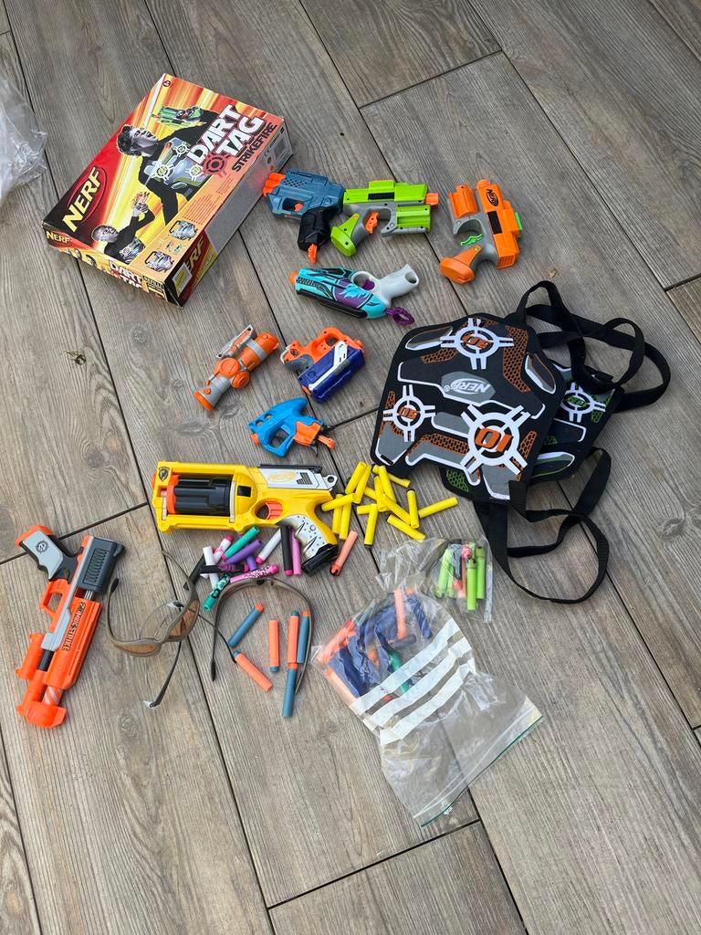Grote Nerf Blaster Collectie met Accessoires, Kinderen en Baby's, Speelgoed | Buiten | Actiespeelgoed, Ophalen of Verzenden, Gebruikt