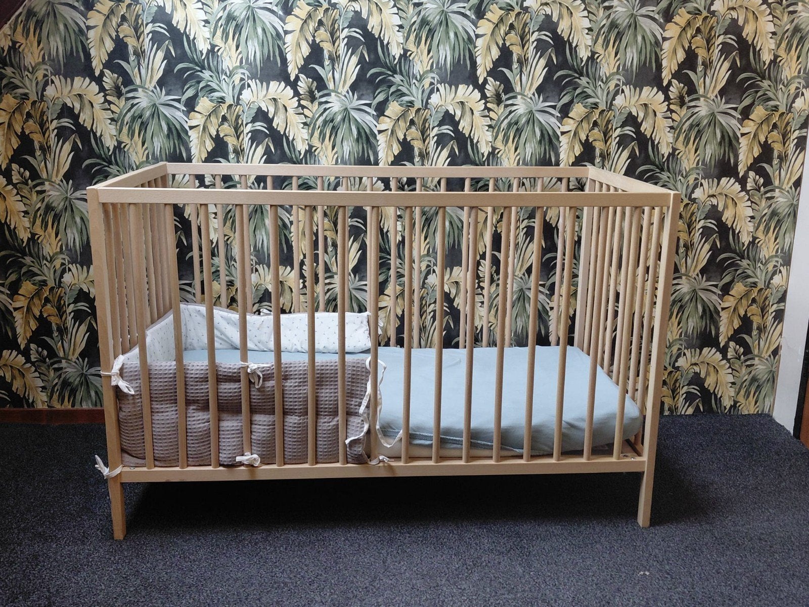 Houten Ledikant met Matras, Kinderen en Baby's, Ophalen, Zo goed als nieuw, Ledikant