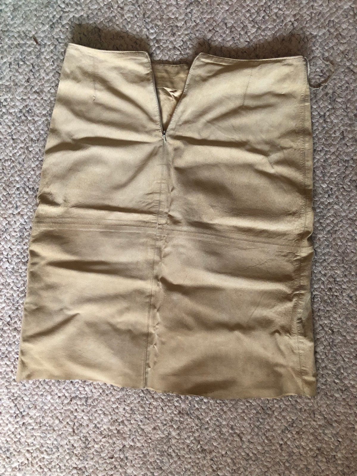 Urban Kiabi suède rok - Maat 38/40 (M), Maat 38/40 (M), Beige, Ophalen of Verzenden, Gedragen