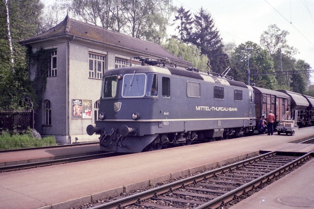 HAG 272 Zwitserse loc Re 4/4 II Mittel Thurgau Bahn, Marklin, Hobby en Vrije tijd, Modeltreinen | H0, Wisselstroom, Locomotief