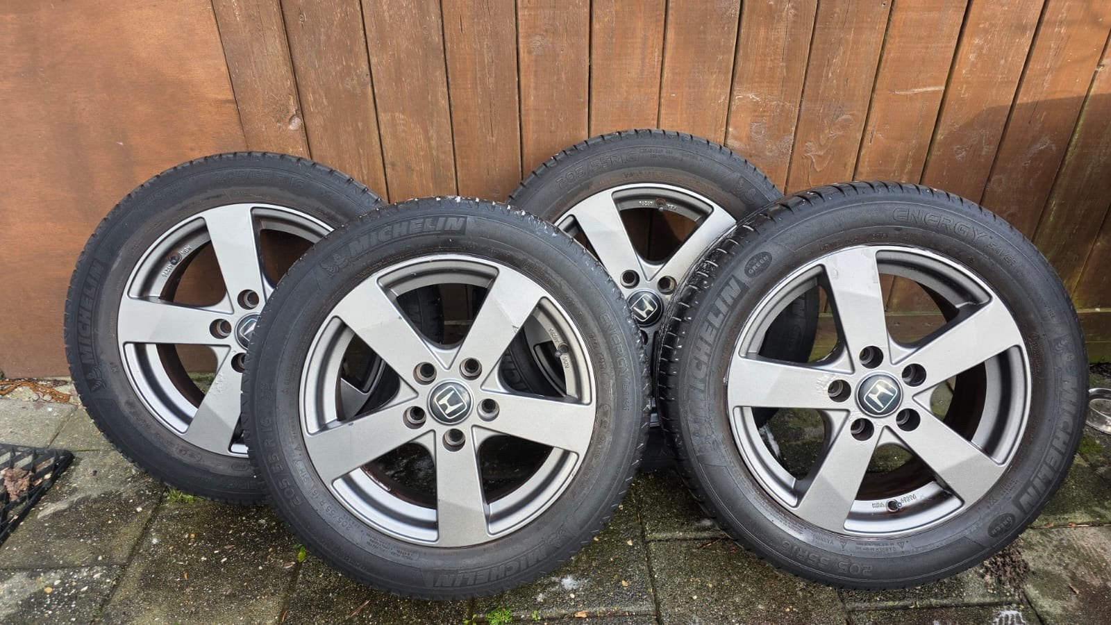 Honda velgen 205 55 R 16, Ophalen