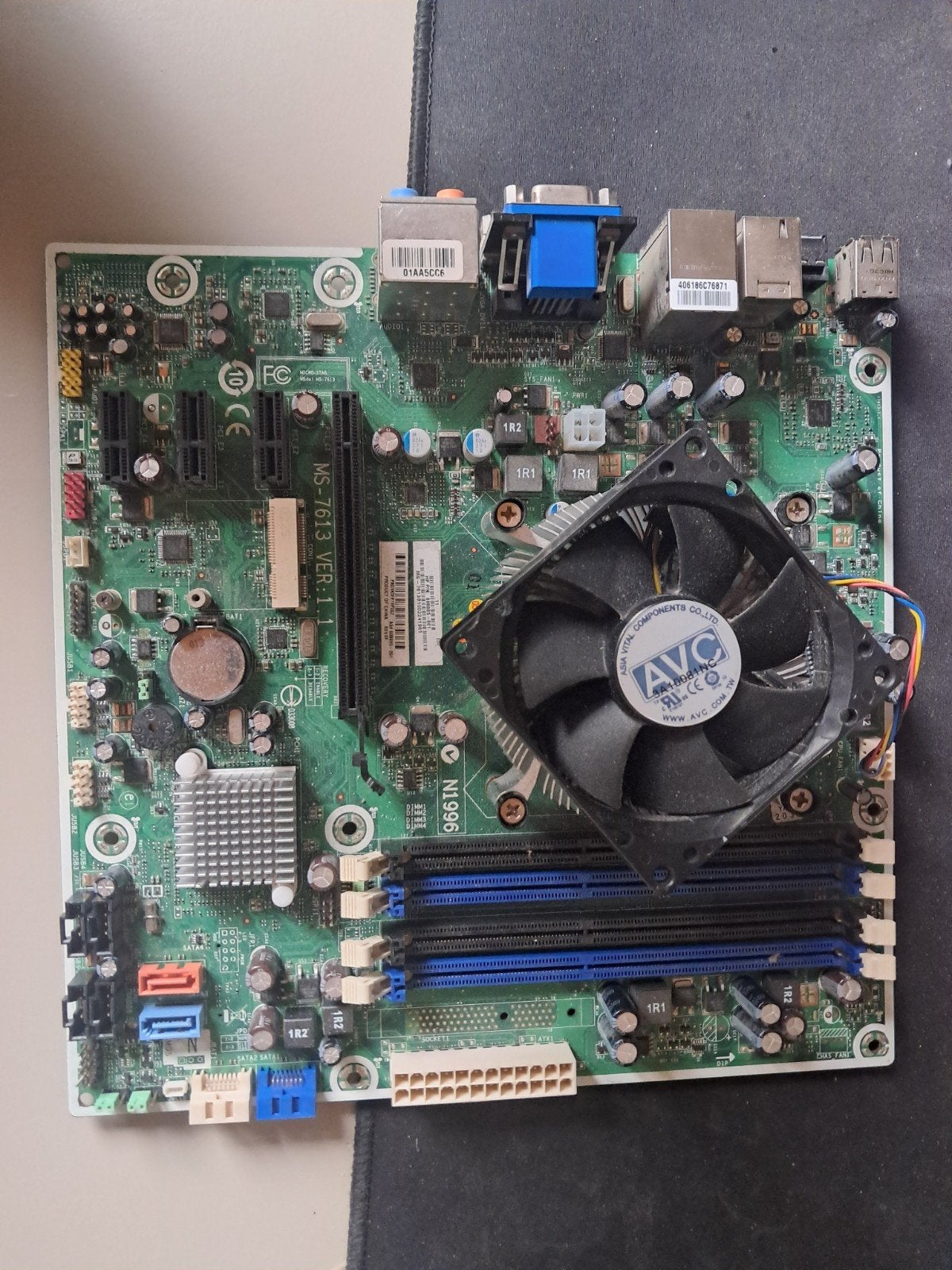 HP MS-7613 v1.1 Moederbord met i5-650 CPU, Computers en Software, LGA 1156, Gebruikt, DDR3, Ophalen of Verzenden