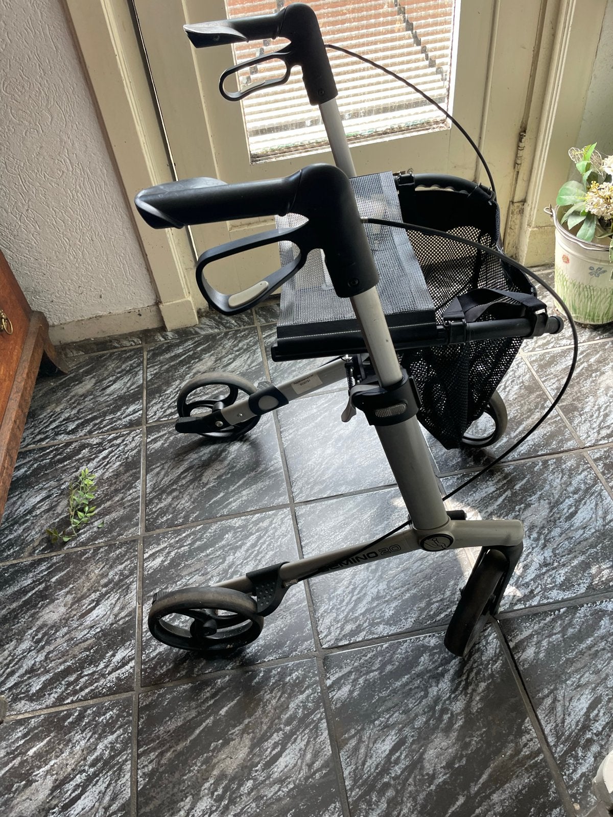 Zo goed als nieuw goede rollatorGemino 20 invouwenbaar, Diversen, Rollators, Ophalen, Zo goed als nieuw