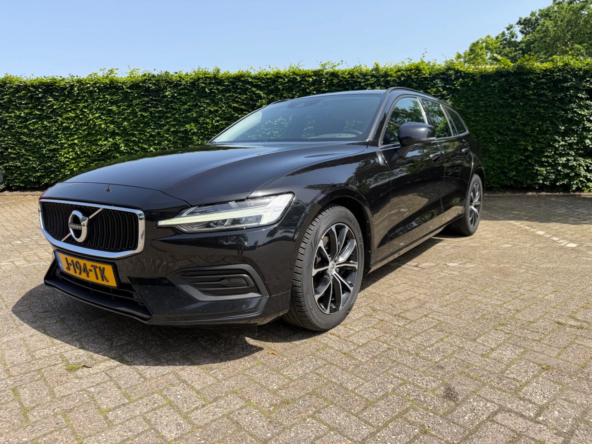 Volvo V60 2.0 B3 Momentum Advantage (bj 2020, automaat), Auto's, Volvo, Automaat, 4 cilinders, 1969 cc, Hybride Elektrisch/Benzine