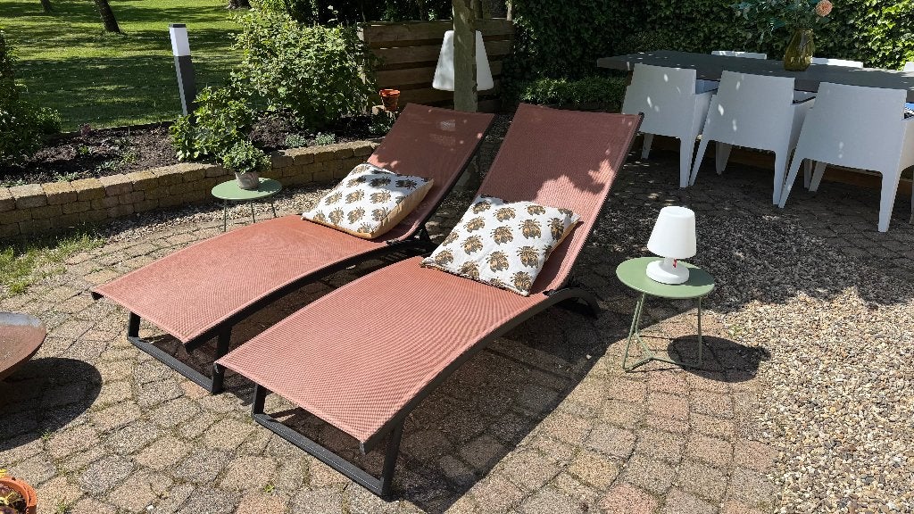 Ligbedden / Dekchairs (2x), Tuin en Terras, Ligbedden, Gebruikt, Kunststof, Verstelbaar, Ophalen