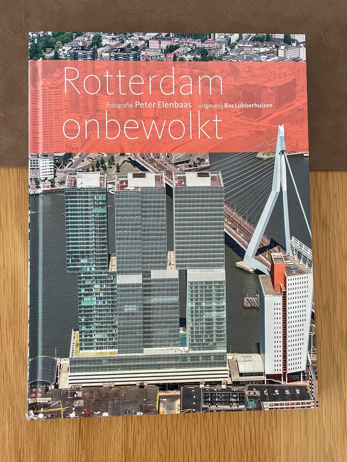 Rotterdam onbewolkt - Fotoboek Peter Elenbaas, Boeken, Ophalen, Gelezen, Fotografie algemeen