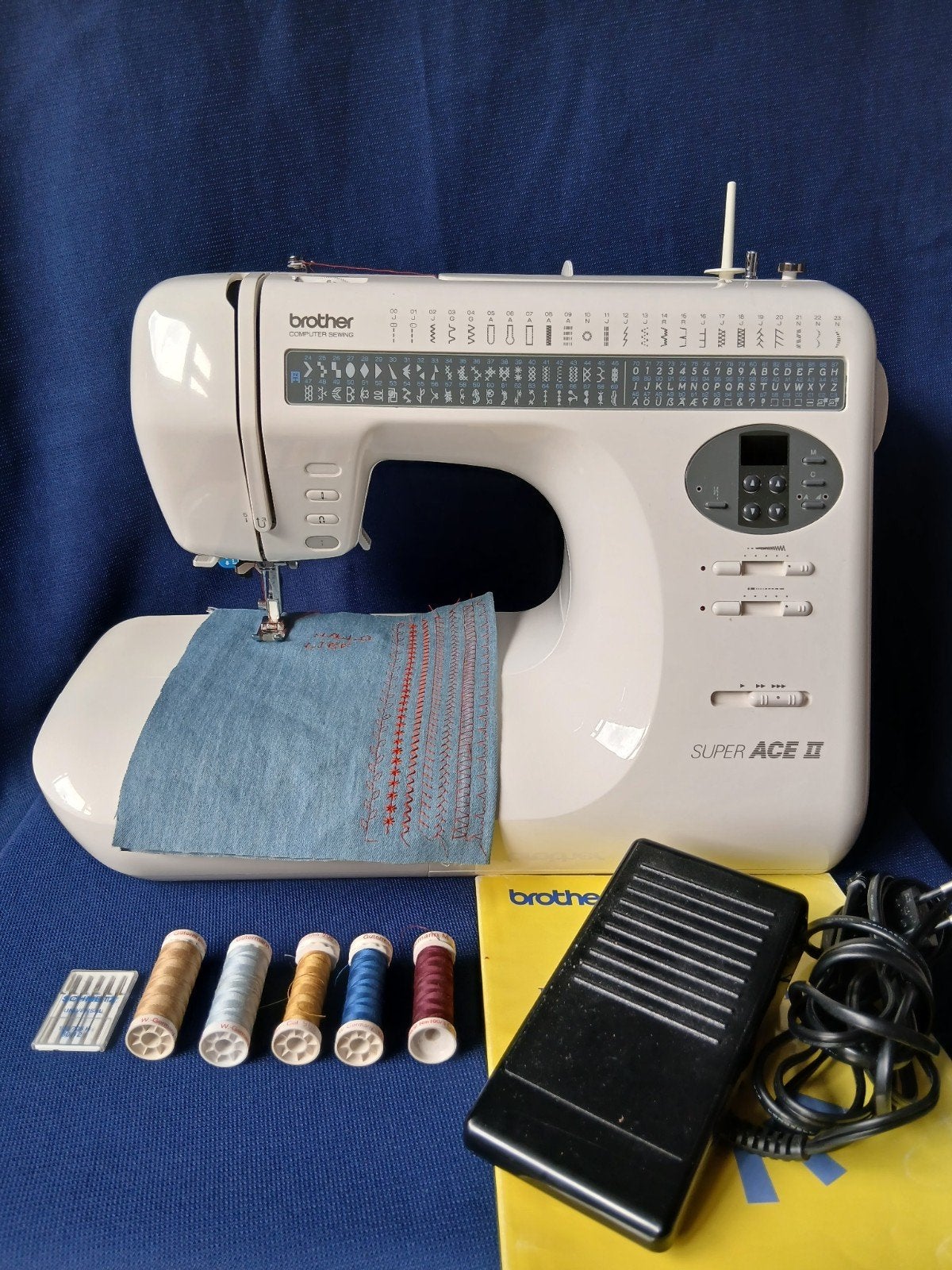 Brother Super Ace II Naaimachine met accessoires, Hobby en Vrije tijd, Ophalen, Zo goed als nieuw, Naaimachine, Brother