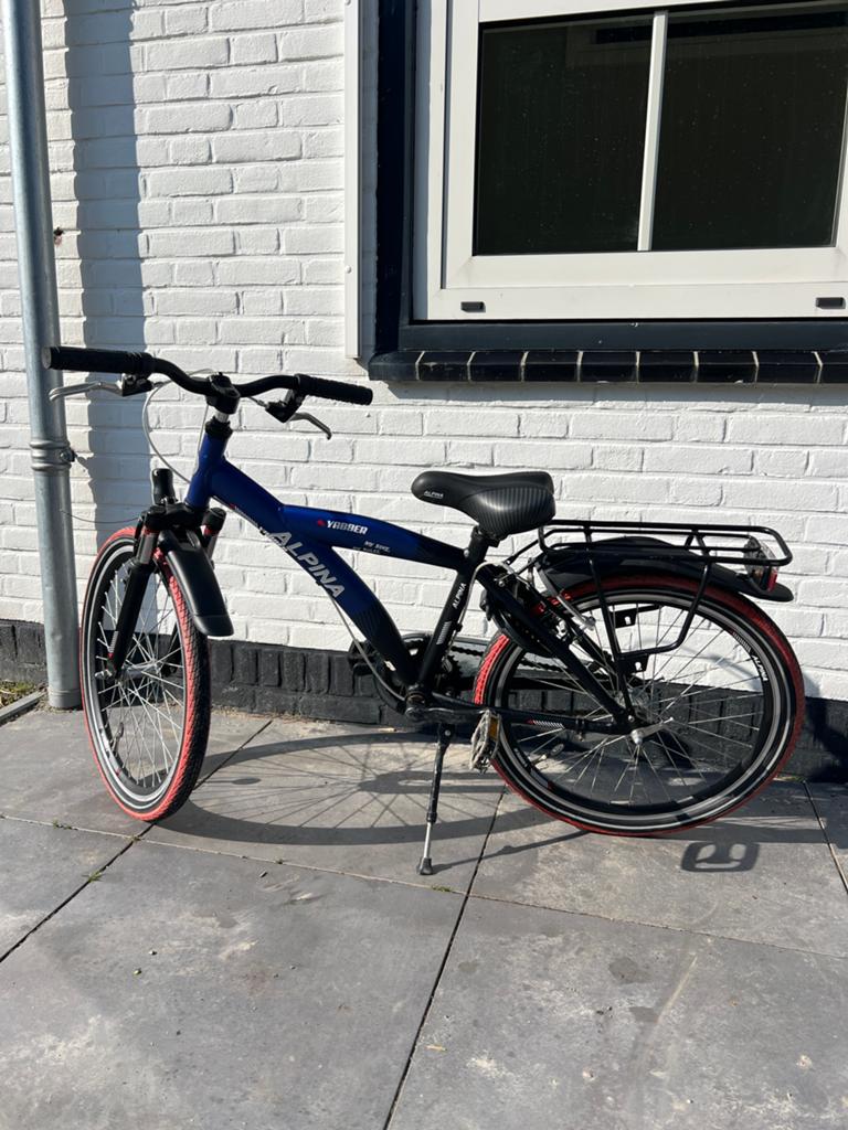Alpina Yabber jongensfiets 22 inch, Fietsen en Brommers, Fietsen | Jongens, Ophalen, Terugtraprem, 22 inch, Handrem
