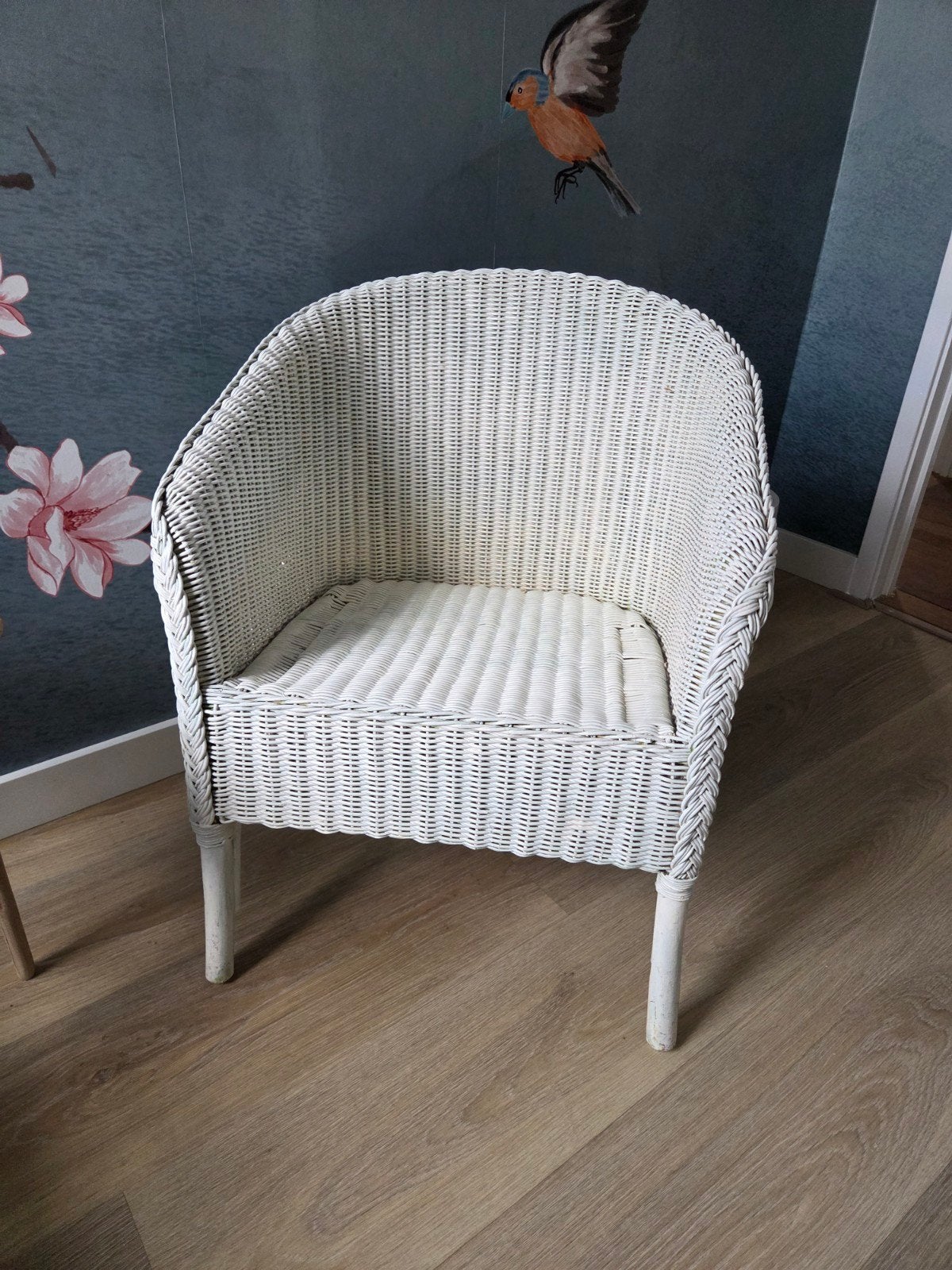 Witte rieten stoel - Vintage rotan fauteuil, Ophalen, Gebruikt, Wit, Riet of Rotan