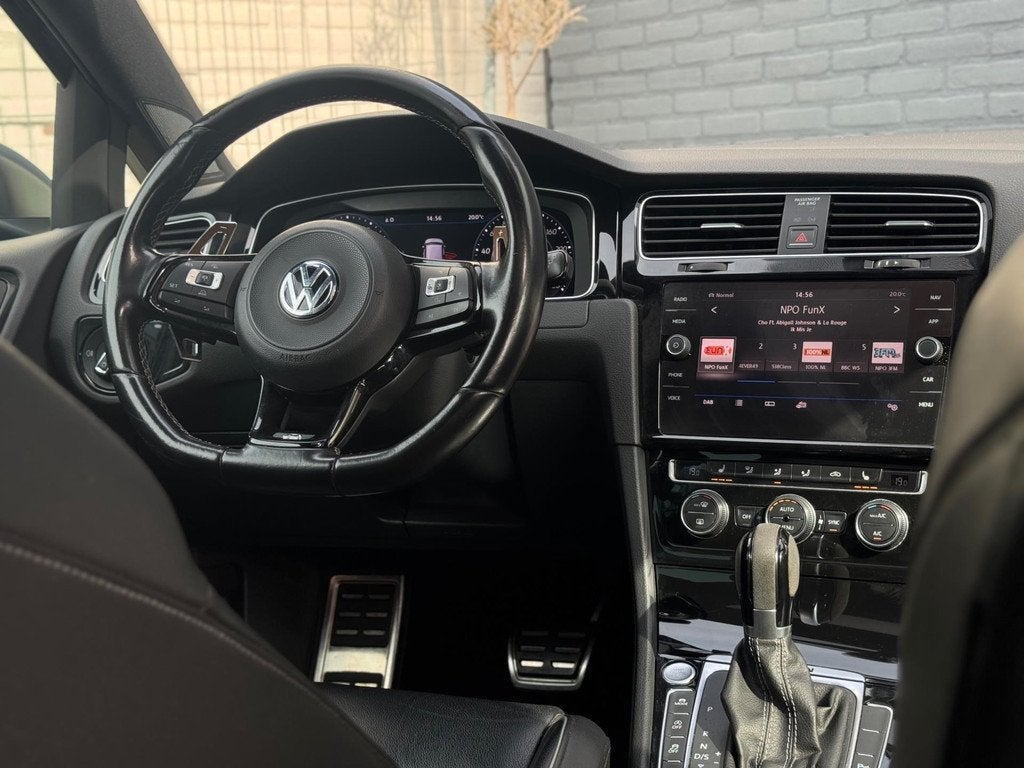 Volkswagen Golf 7.5 2.0 TSI R 4Motion Panoramadak Leer! BTW!, Auto's, Automaat, Gebruikt, 4 cilinders, 1984 cc