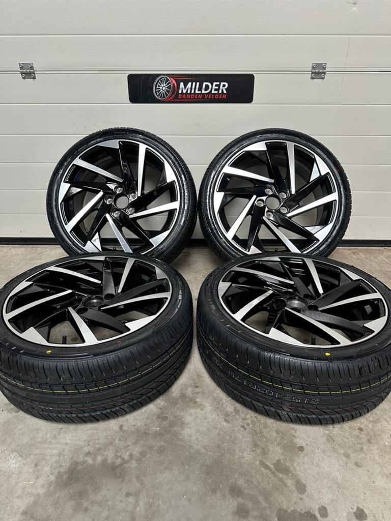 Volkswagen Nashville Look velgen+zomerbanden 17” 5x100 nieuw, 215 mm, Industrieweg Oost 5b9, Banden en Velgen, Nieuw