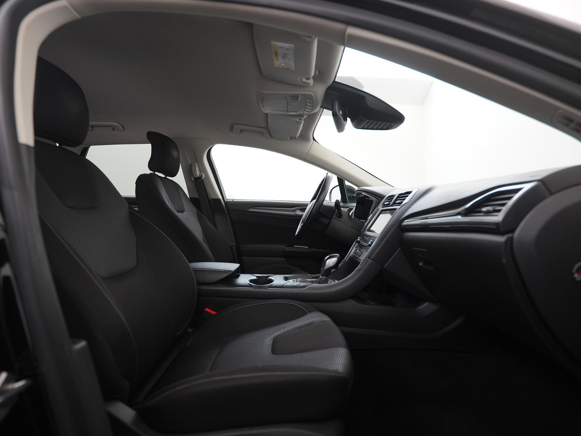 Ford Mondeo Wagon 2.0 IVCT HEV Titanium | Navigatie | Apple/, Automaat, Klanten@ford.com, Zwart, Stationwagon