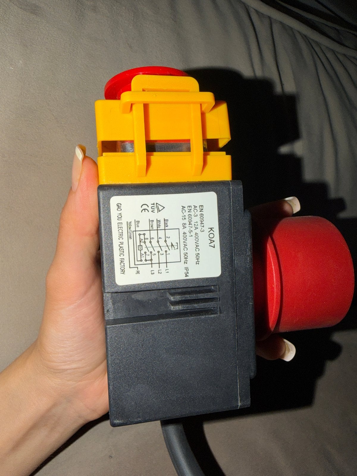 Nieuwe KOA7 400V Krachtstroom Machineschakelaar CEE, Doe-het-zelf en Verbouw, Elektra en Kabels, Ophalen of Verzenden, Nieuw, Overige merken