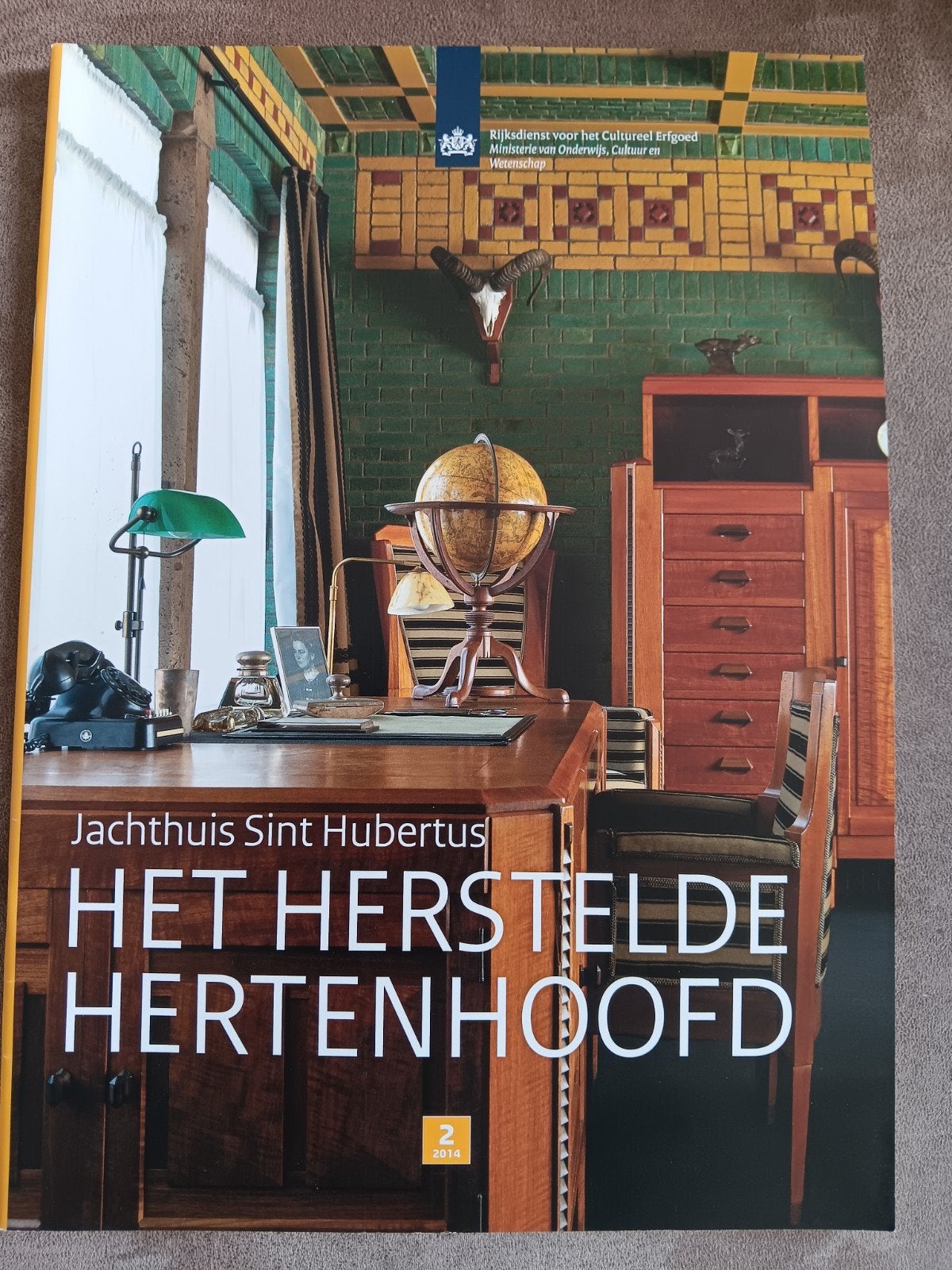 Jachthuis Sint Hubertus - Het Herstelde Hertenhoofd, Boeken, Ophalen of Verzenden, Zo goed als nieuw, Overige typen