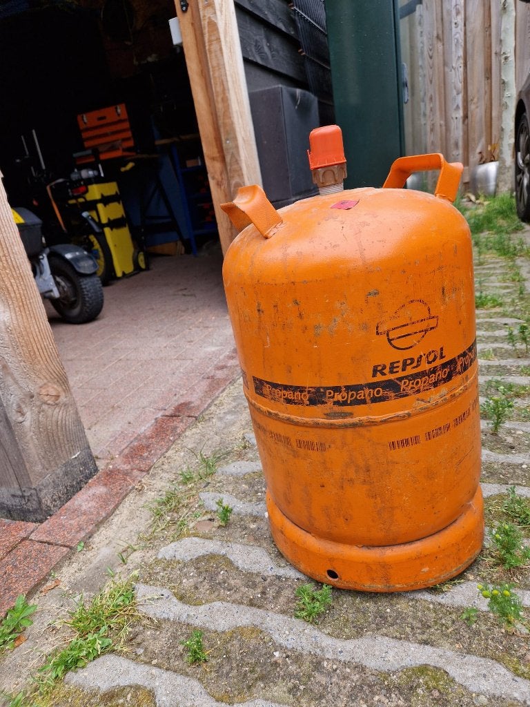 spaanse oranje gasfles, Ophalen, Gebruikt