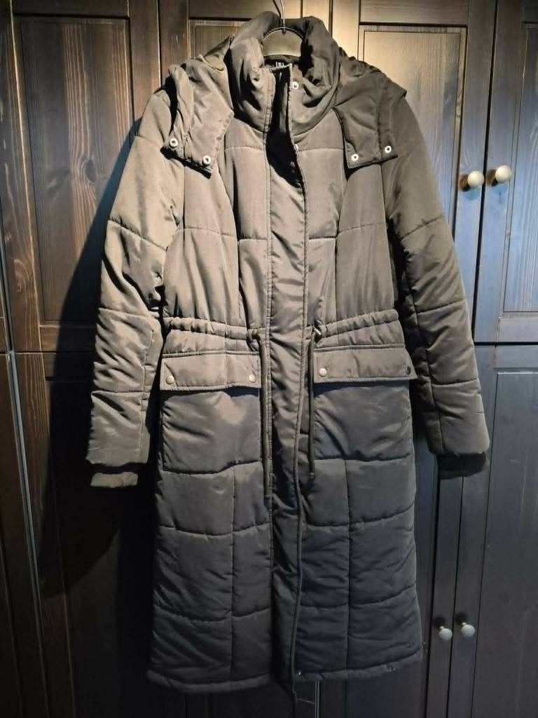 z.g.a.n mooie zwarte winterjas maat 40 Rainbow, Ophalen of Verzenden, Zo goed als nieuw, Maat 38/40 (M), Zwart