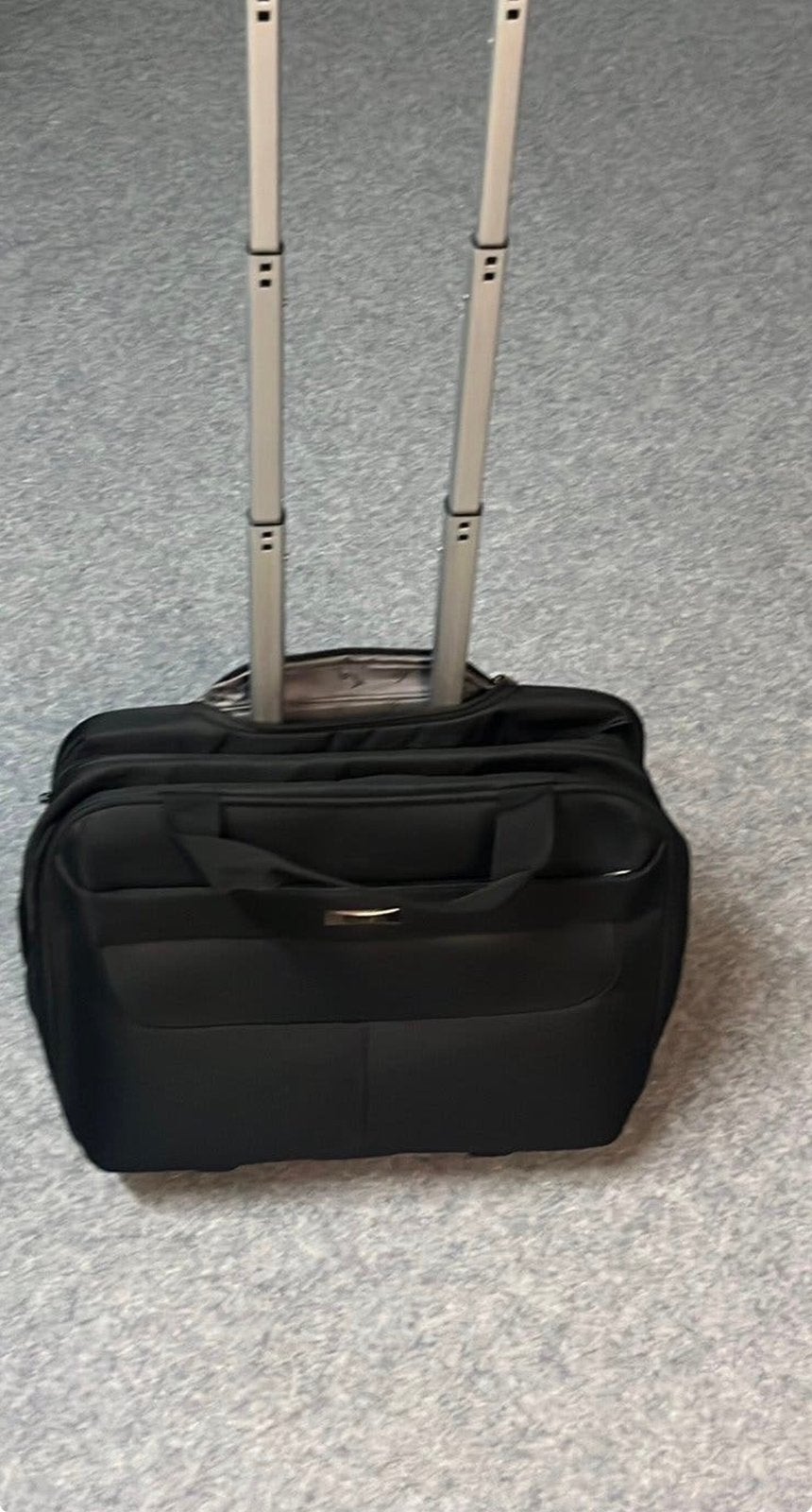 Laptop/school tas op wieltjes, Ophalen, 17 inch of meer, Zo goed als nieuw, Trolleytas