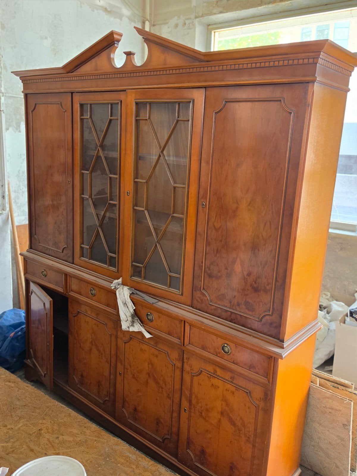Grote klassieke Engelse vitrinekast / boekenkast 177 cm, Ophalen, Gebruikt, 200 cm of meer, Glas